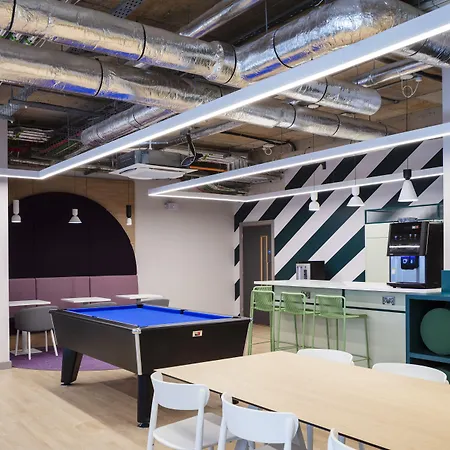 Coleman Court Summer Apartman *