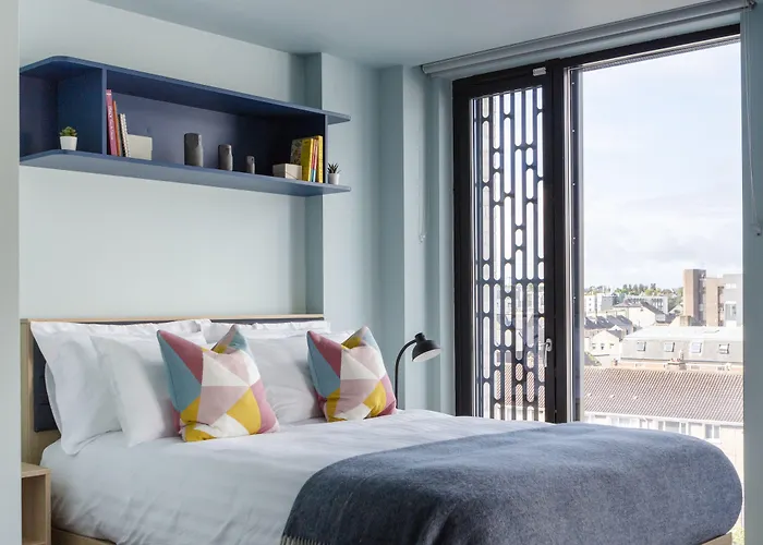 Coleman Court Summer Apartment *