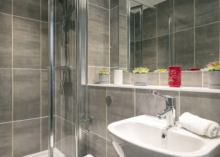 Coleman Court Summer