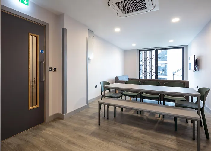 Coleman Court Summer Apartment Cork