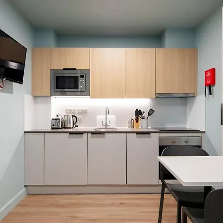 Apartament Coleman Court Summer